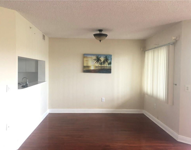 1001 Sw 141st Avenue - Photo Thumbnail 2