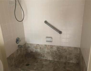 1001 Sw 141st Avenue - Photo Thumbnail 4