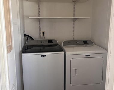 8015 Se Fairchild Way - Photo Thumbnail 6