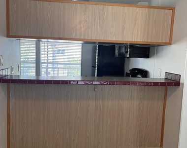 8015 Se Fairchild Way - Photo Thumbnail 8
