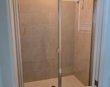 202 Lakeside Landing Drive - Photo Thumbnail 25