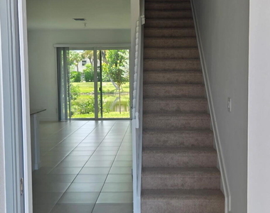 202 Lakeside Landing Drive - Photo Thumbnail 21