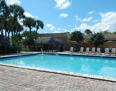 8015 Sw 107th Avenue Sw - Photo Thumbnail 7
