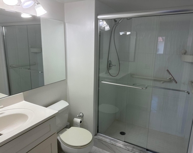 8960 S Hollybrook - Photo Thumbnail 10