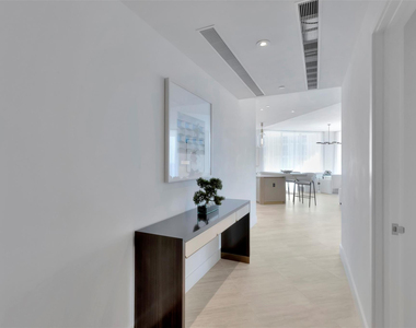 525 N Fort Lauderdale Beach Boulevard - Photo Thumbnail 8