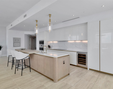 525 N Fort Lauderdale Beach Boulevard - Photo Thumbnail 23