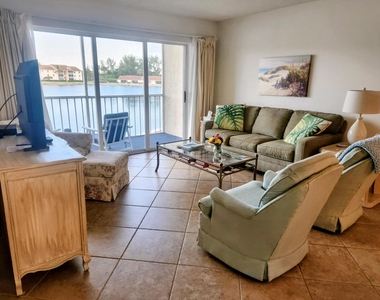 4436 Ne Ocean Boulevard - Photo Thumbnail 4