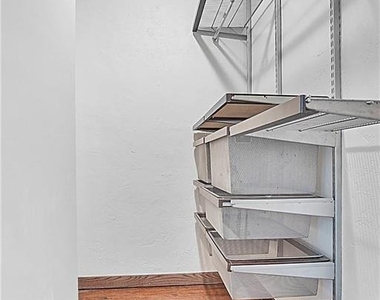 551 Ne 53rd Street - Photo Thumbnail 9