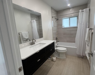725 Ne 160th Terrace - Photo Thumbnail 17