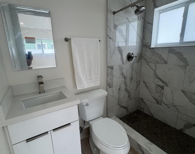725 Ne 160th Terrace - Photo Thumbnail 28