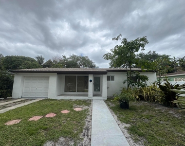 725 Ne 160th Terrace - Photo Thumbnail 35
