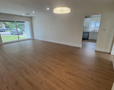 725 Ne 160th Terrace - Photo Thumbnail 34
