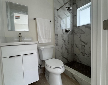 725 Ne 160th Terrace - Photo Thumbnail 26