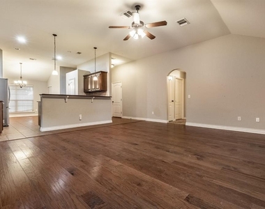 2609 Nw 183rd Street - Photo Thumbnail 1