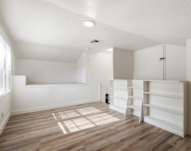 751 Iowa Street - Photo Thumbnail 17
