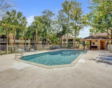 8246 Nw 24th Street - Photo Thumbnail 8