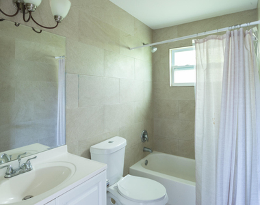 715 S Swinton Avenue - Photo Thumbnail 8