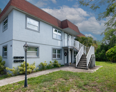 715 S Swinton Avenue - Photo Thumbnail 9