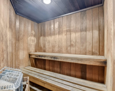136 Lakeshore Drive - Photo Thumbnail 53