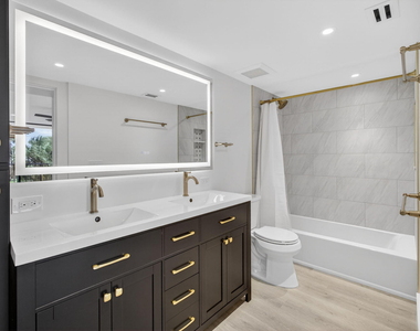 136 Lakeshore Drive - Photo Thumbnail 34