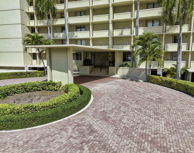 136 Lakeshore Drive - Photo Thumbnail 55