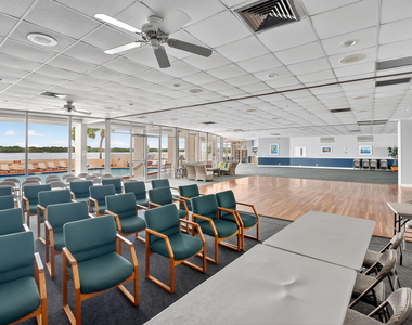 136 Lakeshore Drive - Photo Thumbnail 50