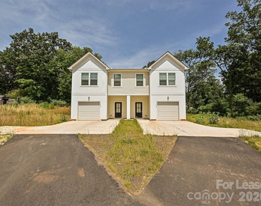 1725 E Cloaninger Avenue - Photo Thumbnail 22