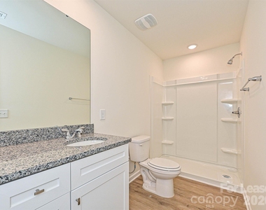 1725 E Cloaninger Avenue - Photo Thumbnail 14
