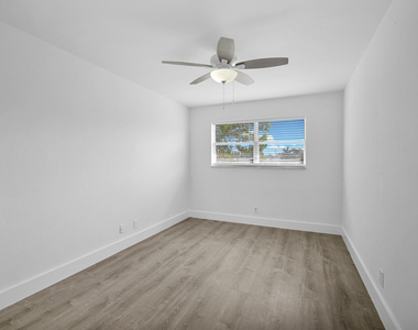 4051 Ne 13th Avenue - Photo Thumbnail 23