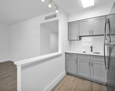 4051 Ne 13th Avenue - Photo Thumbnail 28