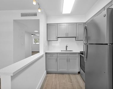 4051 Ne 13th Avenue - Photo Thumbnail 26