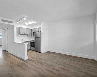 4051 Ne 13th Avenue - Photo Thumbnail 8
