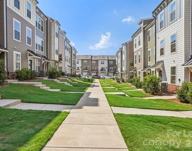 342 S Freeland Place - Photo Thumbnail 2