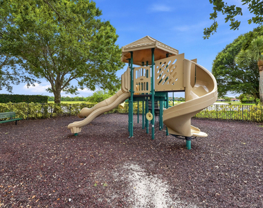 851 Edgebrook Lane - Photo Thumbnail 43