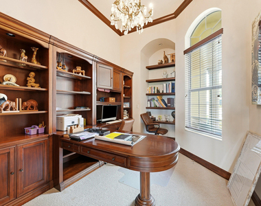 851 Edgebrook Lane - Photo Thumbnail 20