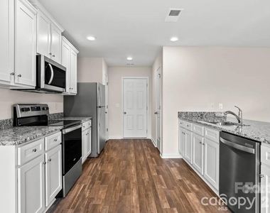 1305 Nia Road - Photo Thumbnail 1