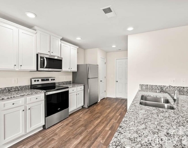 1305 Nia Road - Photo Thumbnail 4