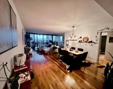 2425 Presidential Way - Photo Thumbnail 7