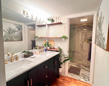 2425 Presidential Way - Photo Thumbnail 13