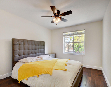 2418 Westmont Drive - Photo Thumbnail 27