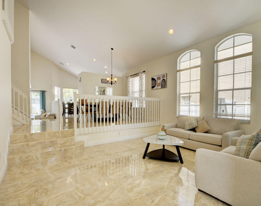 2418 Westmont Drive - Photo Thumbnail 4