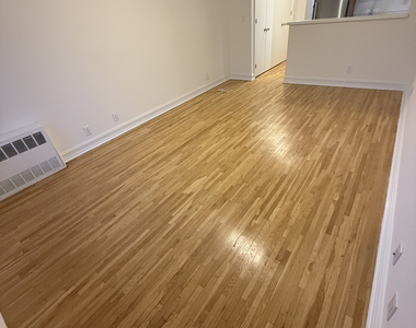 1570 1st Avenue - Photo Thumbnail 2