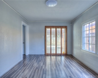3045 Charlotte - Photo Thumbnail 13