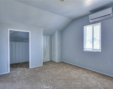 3045 Charlotte - Photo Thumbnail 21