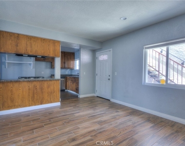 3045 Charlotte - Photo Thumbnail 2
