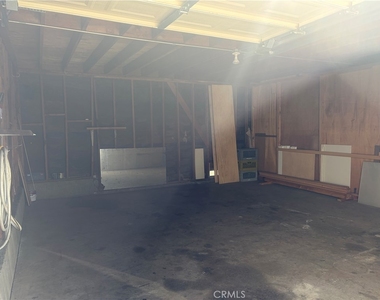 1439 Jellick Avenue - Photo Thumbnail 8