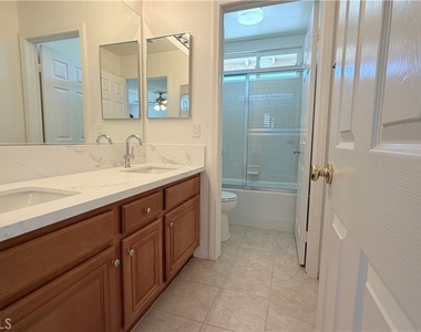 31444 Pennant Court - Photo Thumbnail 8