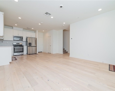 4096 E Peony Paseo - Photo Thumbnail 3