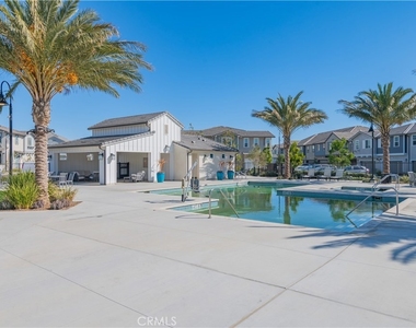 4096 E Peony Paseo - Photo Thumbnail 28