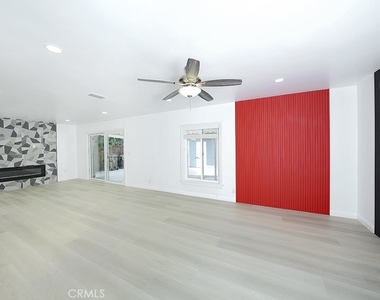 2149 Victoria Drive - Photo Thumbnail 4